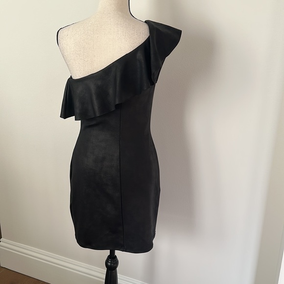 Bebe black ruffle one shoulder dress. Size M, excellent condition. - Picture 3 of 3
